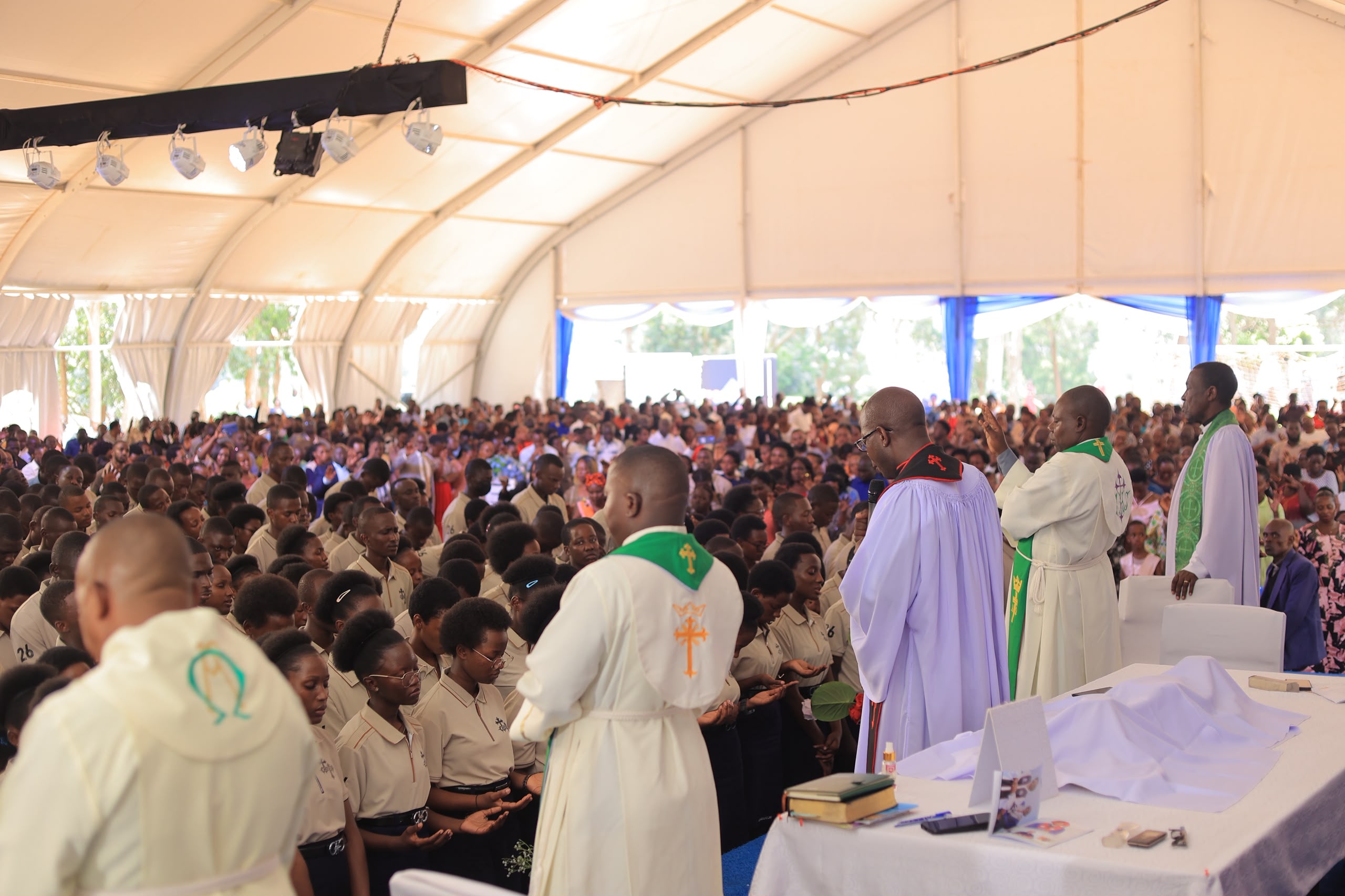 Candidates Gather for a Special Dedication Ahead of Their Final Examinations
